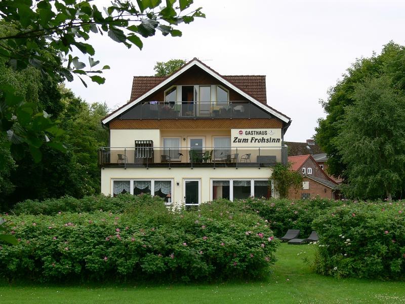 Gasthaus Zum Frohsinn Bosau Exteriér fotografie
